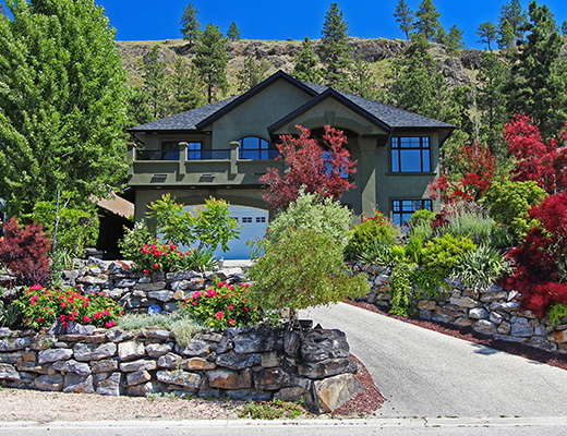 Vineyard Estates - 3 Bdrm w/Pool - West Kelowna