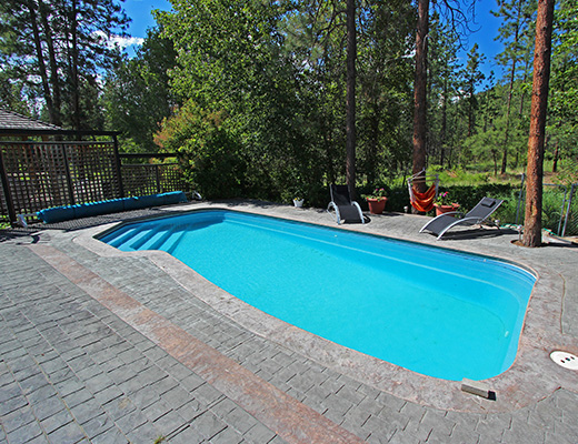 Okanagan Oasis in Quail Ridge - 4 Bdrm w/ Pool - Kelowna