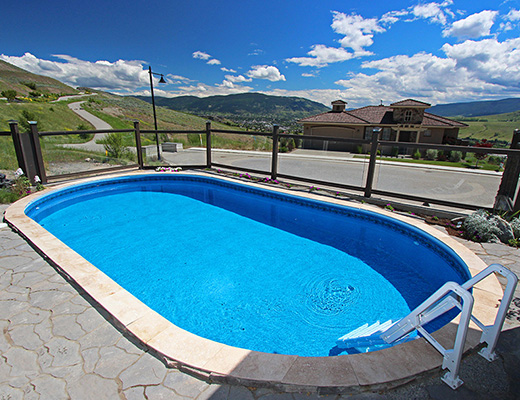The Rise Home - 2 Bdrm + Loft w/ Pool - Vernon