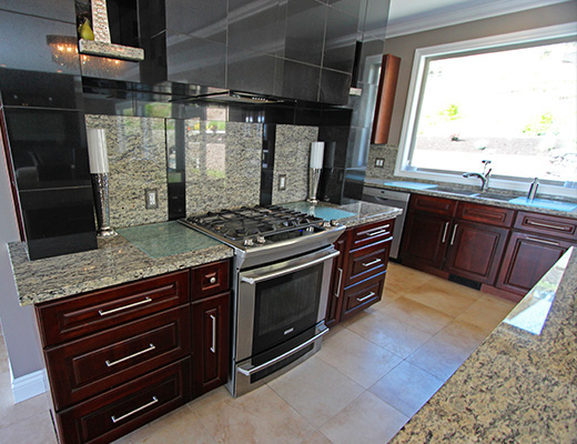 The Rise Home - 2 Bdrm + Loft w/ Pool - Vernon
