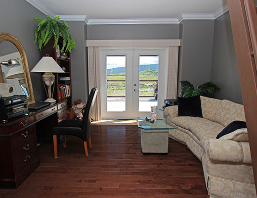The Rise Home - 2 Bdrm + Loft w/ Pool - Vernon