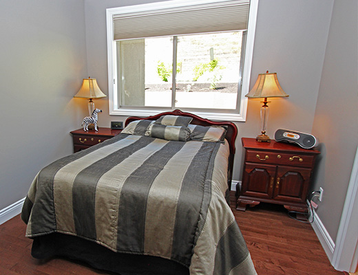 The Rise Home - 2 Bdrm + Loft w/ Pool - Vernon
