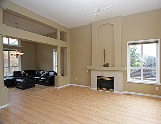 The Vineyard View - 4 Bdrm - Kelowna