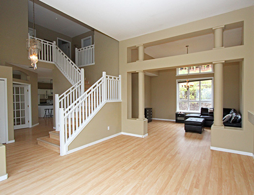 The Vineyard View - 4 Bdrm - Kelowna