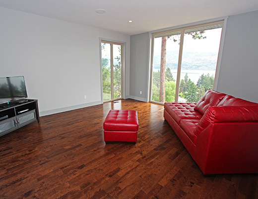 Peachland Paradise - 5 Bdrm - Peachland