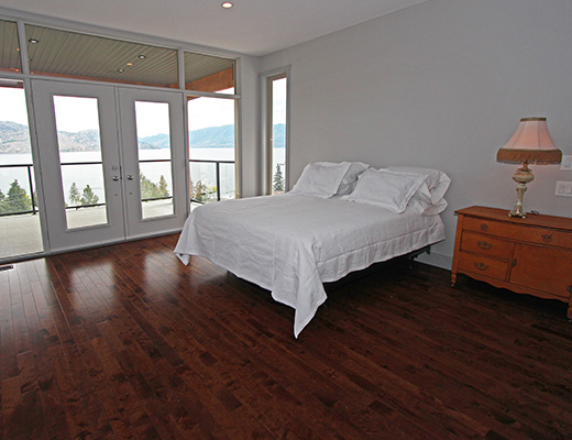 Peachland Paradise - 5 Bdrm - Peachland