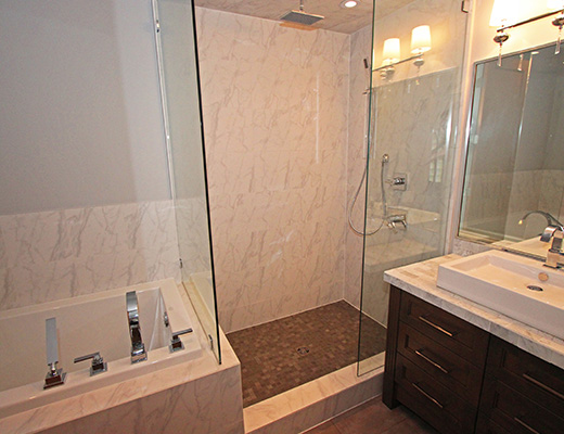 Peachland Paradise - 5 Bdrm - Peachland