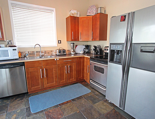 Skaha Lakeside Residence - 5 Bdrm - Penticton