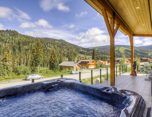 Bear Bottom Lodge - 4 Bdrm HT - Sun Peaks