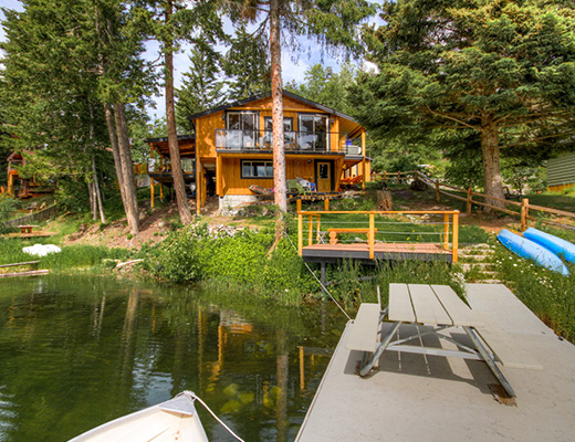 Heffley Lake Cottage - 3 Bdrm + Bunk House - Heffley Lake