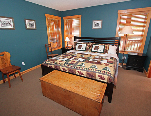 Howard's Haven & Doug's Den - 5 Bdrm + Loft HT - Sun Peaks