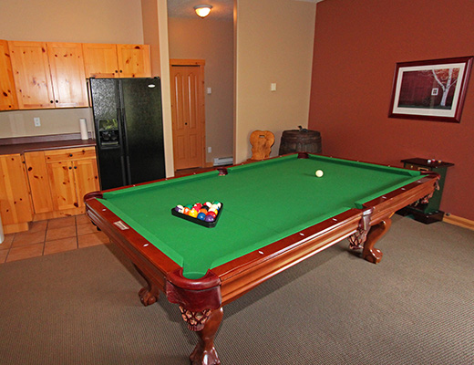 Howard's Haven & Doug's Den - 5 Bdrm + Loft HT - Sun Peaks