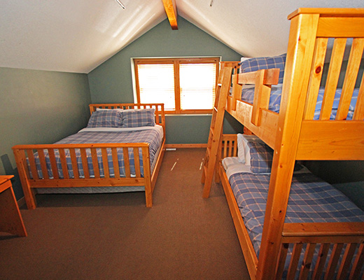 Howard's Haven & Doug's Den - 5 Bdrm + Loft HT - Sun Peaks