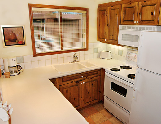 Alpine Greens #12 - 3 Bdrm - Sun Peaks