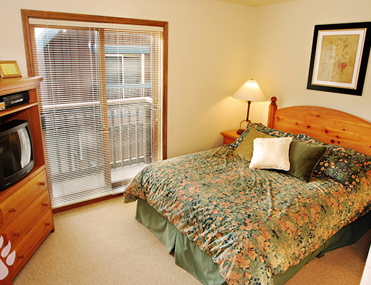 Alpine Greens #12 - 3 Bdrm - Sun Peaks