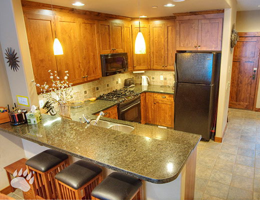 Woodhaven #39 - 2 Bdrm + Den HT - Sun Peaks