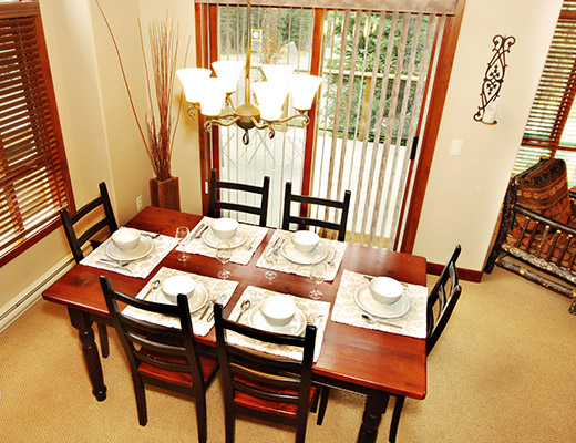 Woodhaven #45 - 4 Bdrm + Den HT - Sun Peaks