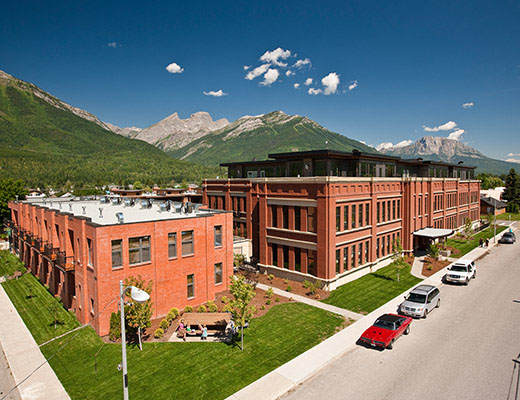 901 Fernie - 306A Penthouse - 2 Bdrm + Den - Fernie (10)