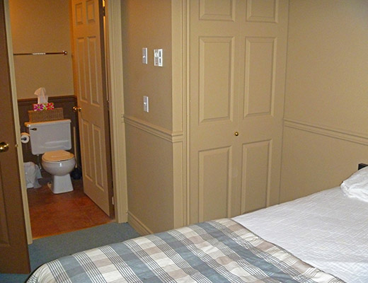 Chateau On The Ridge #404 - 4 Bdrm + Loft - Big White