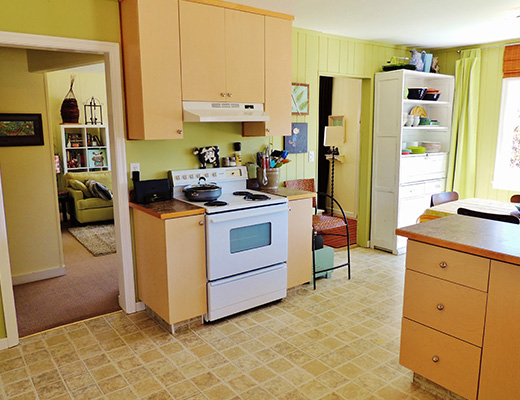 Cowles Cottage - 4 Bdrm - Summerland