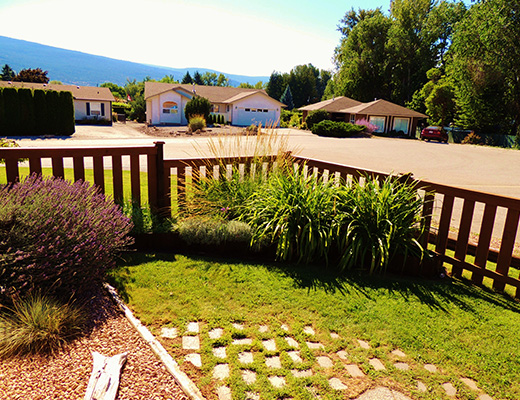 Cowles Cottage - 4 Bdrm - Summerland