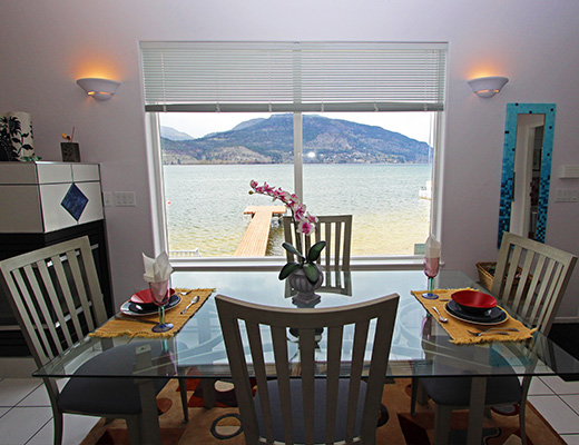 Amykonos Lakeside Suite - 2 Bdrm - Kelowna