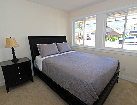 Kalamalka Valley View - 6 Bdrm HT - Vernon
