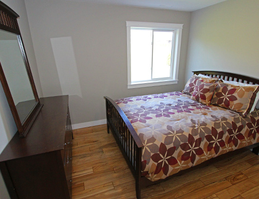 Kalamalka Valley View - 6 Bdrm HT - Vernon