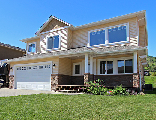 Kalamalka Valley View - 6 Bdrm HT - Vernon