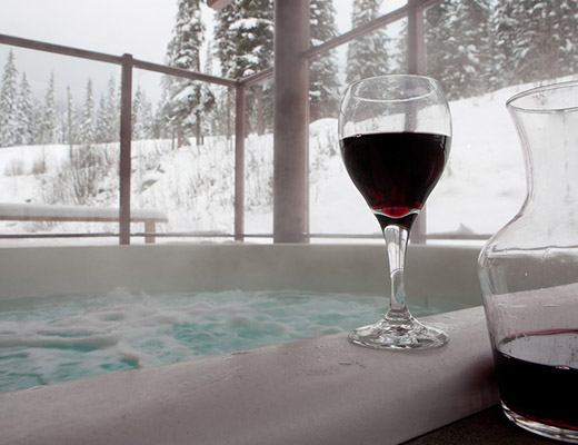 Nancy Greene's Cahilty Lodge - Hotel Room - Sun Peaks