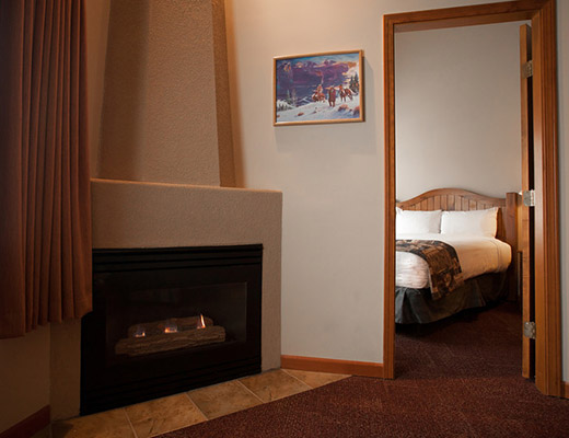 Nancy Greene's Cahilty Lodge - 1 Bdrm - Sun Peaks