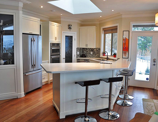 Lakeview Lookout - 4 Bdrm HT - Penticton