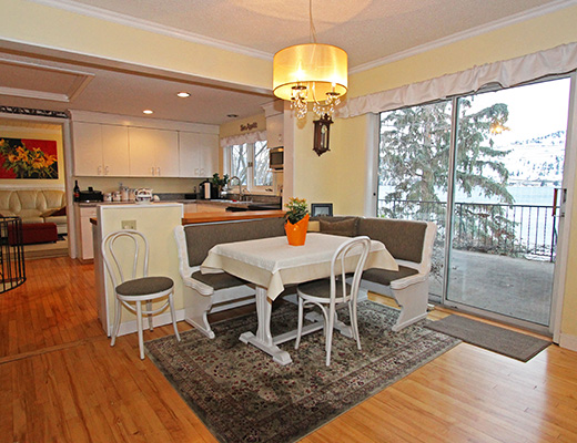 Dockside Beachhouse - 3 + 1 Bdrm HT - Vernon