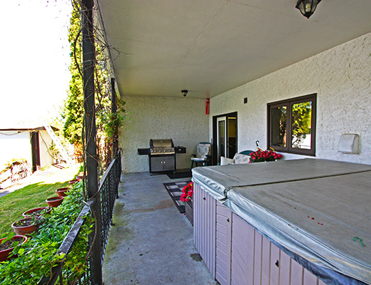 Dockside Beachhouse - 3 + 1 Bdrm HT - Vernon