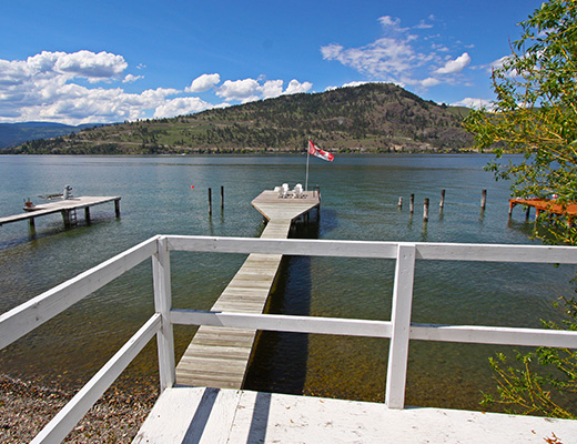 Dockside Beachhouse - 3 + 1 Bdrm HT - Vernon