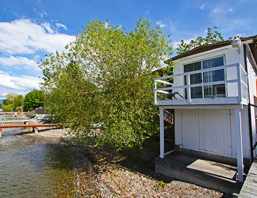Dockside Beachhouse - 3 + 1 Bdrm HT - Vernon
