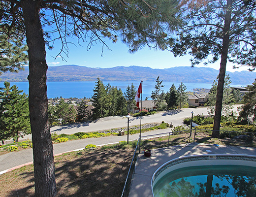 Paradise Lake View - 4 Bdrm + Loft w/ Pool HT - West Kelowna
