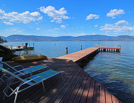 Luxury Beach House - 3 Bdrm + Den - Kelowna