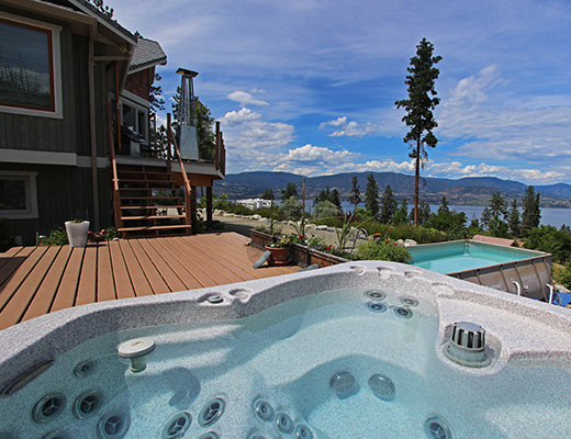 Country Guest House - 2 + 1 Bdrm HT w/ Pool - Kelowna