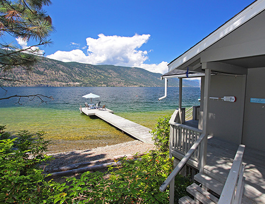 Lakeshore Cabin - 2 Bdrm - Kelowna