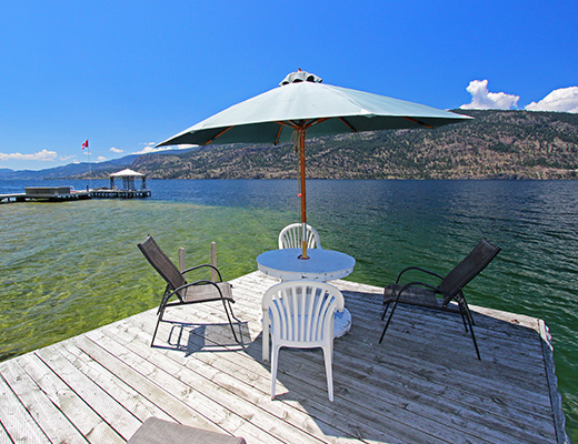 Lakeshore Cabin - 2 Bdrm - Kelowna