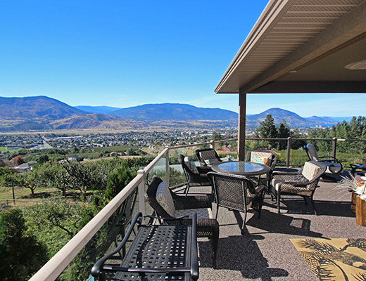 Lakeview Lookout - 4 Bdrm HT - Penticton