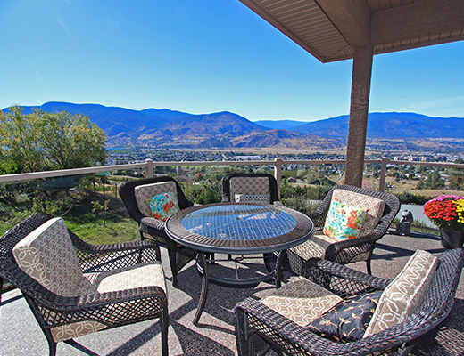 Lakeview Lookout - 4 Bdrm HT - Penticton