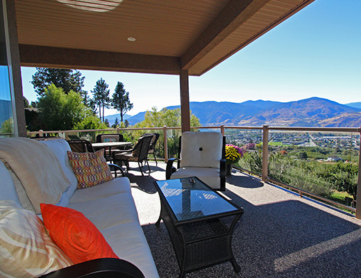 Lakeview Lookout - 4 Bdrm HT - Penticton