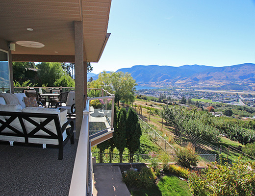 Lakeview Lookout - 4 Bdrm HT - Penticton