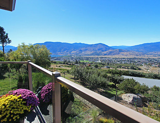 Lakeview Lookout - 4 Bdrm HT - Penticton