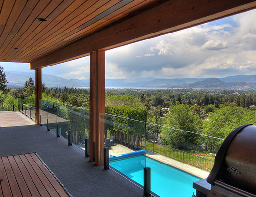 Okanagan Estate House - 5 Bdrm  w/Pool - Kelowna