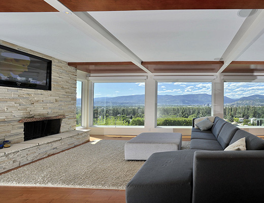 Okanagan Estate House - 5 Bdrm  w/Pool - Kelowna