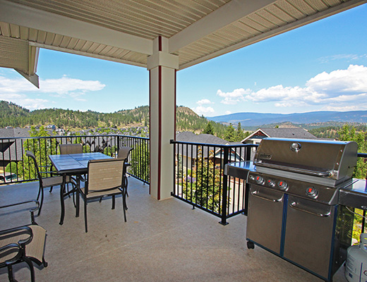 Elevation Estate - 4 Bdrm w/ Pool HT - Kelowna (CVH)