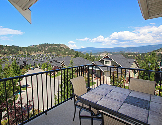 Elevation Estate - 4 Bdrm w/ Pool HT - Kelowna (CVH)